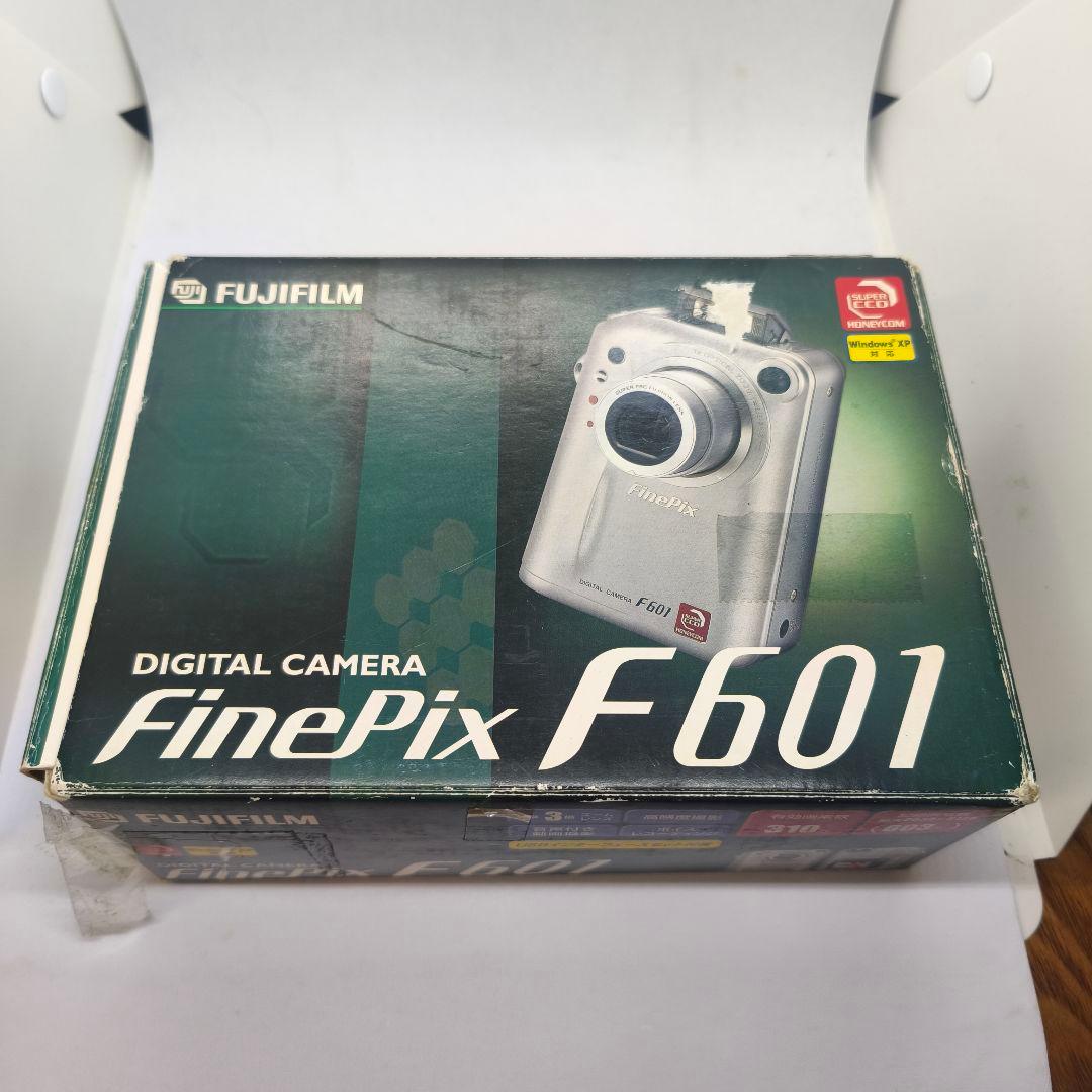 フジフィルム　Finepix　F601 Fujifilm FinePix F601 Zoom 3.1MP Compact Digital Camera Parts Not