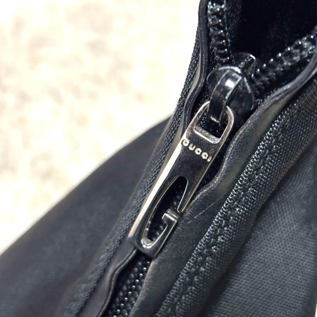GUCCIグッチ ワンショルダーバッグ ナイロン 黒 トートバッグ 金具