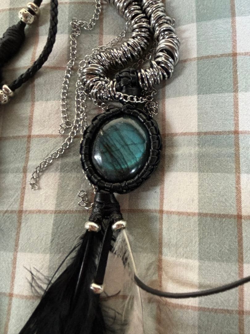 14thaddition系 天然石 羽根付きストーンペンダントネックレス