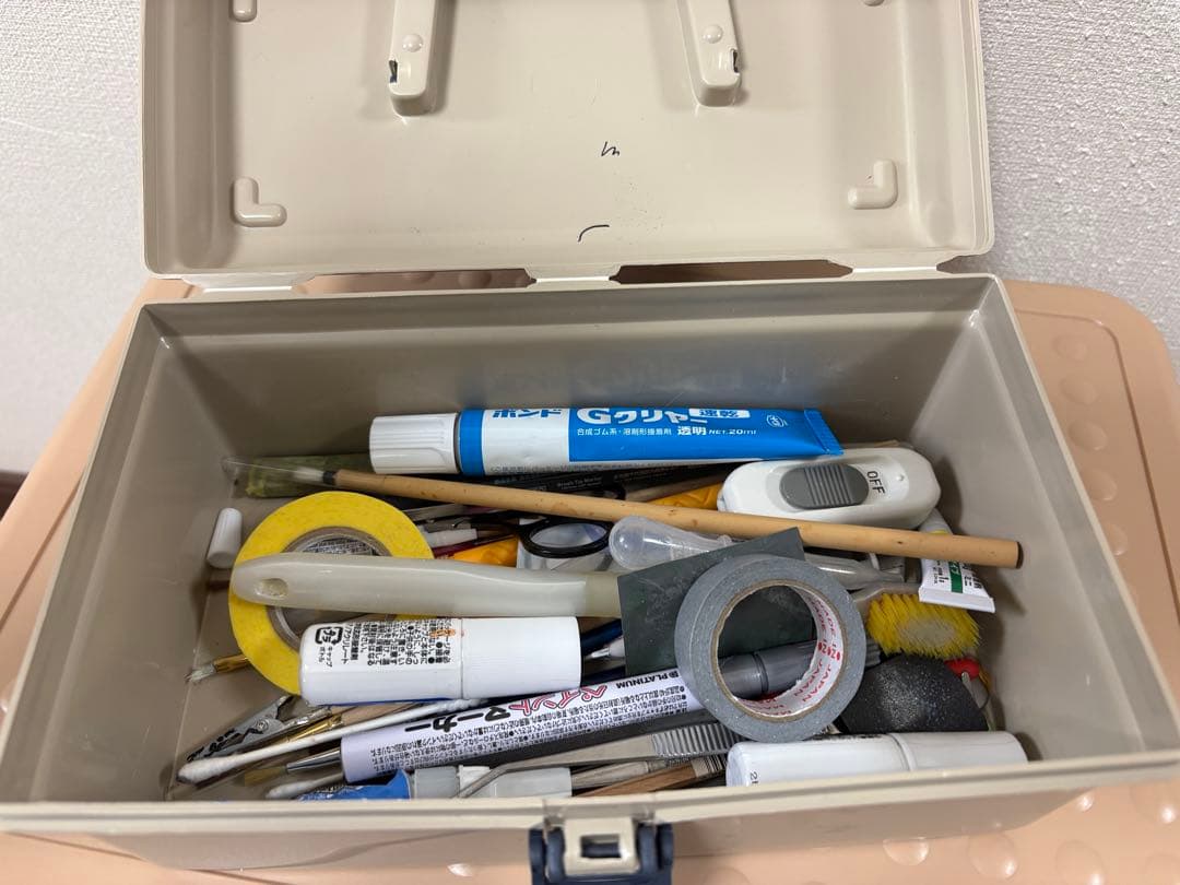 プラモデル タミヤ＆グンゼ スプレー缶14本セットと他用具 - メルカリ