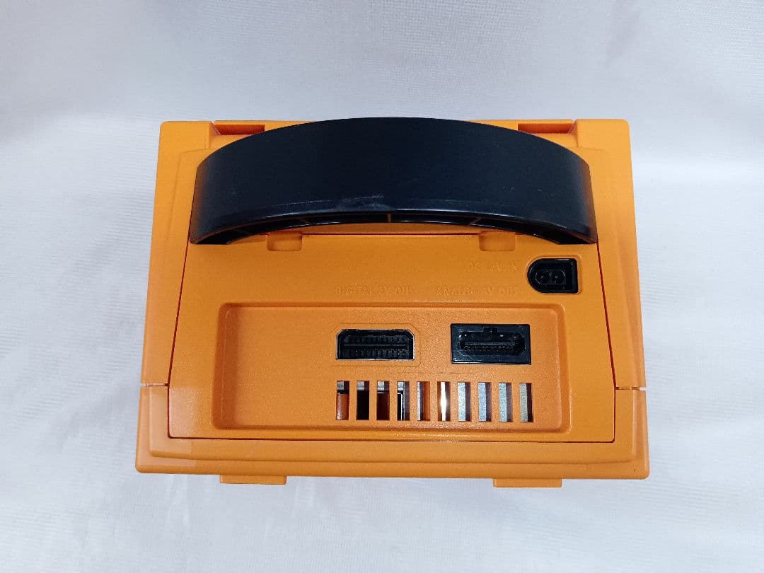 《TA670》NINTENDO GAMECUBE オレンジ