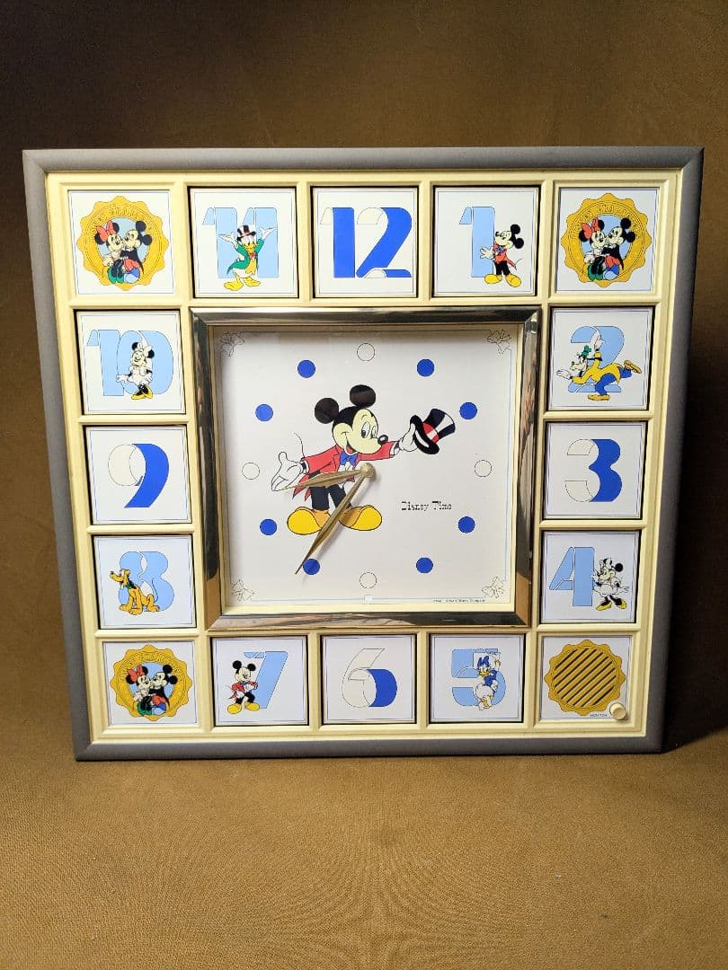 ス*ぜ様 Disney からくり時計　 FW668B ディズニー　 時計 　ファ Disney Time FW668B からくり時計 - YouTube