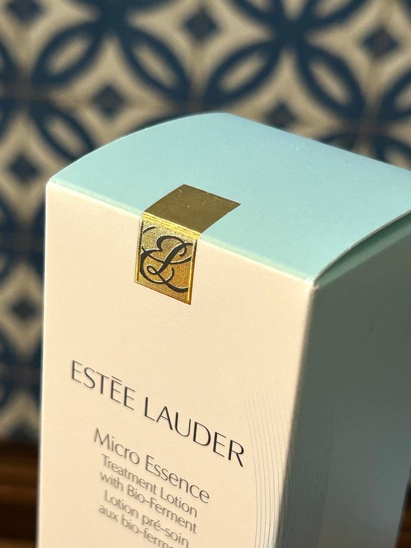 《新品》　エスティーローダー　マイクロ　エッセンス　ローション　BF　200ml
