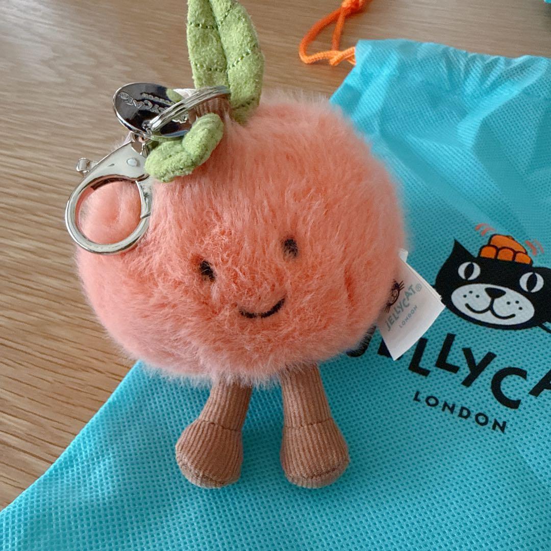 Jellycat ジェリーキャット ももチャーム 正規品 新作 ピーチ - メルカリ