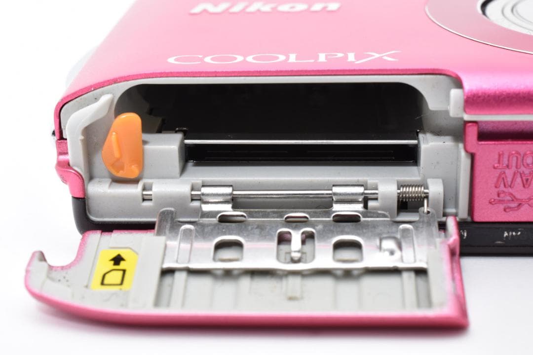 《 美品 》 ニコン　Nikon COOLPIX S3300 ピンク　元箱あり