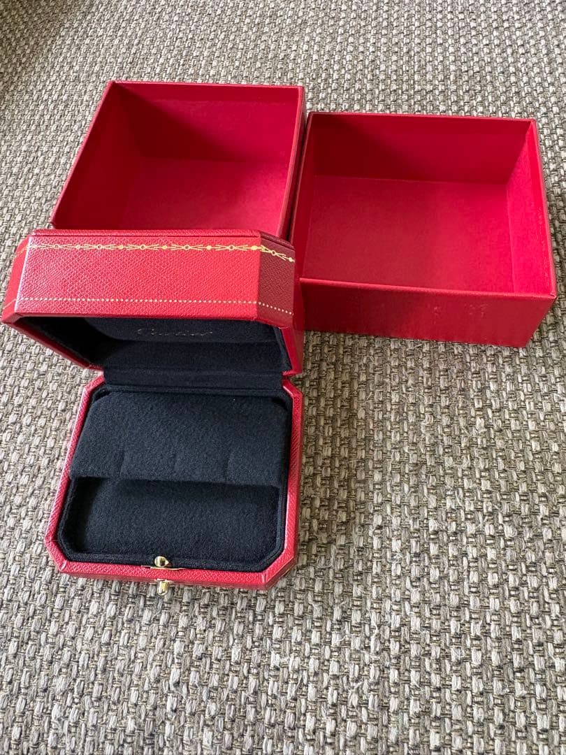 現行品 極美品カルティエ ピアス イヤリング 空箱 ケース - メルカリ
