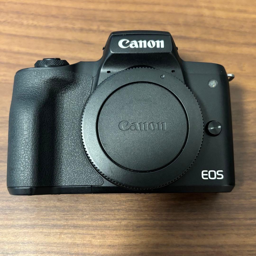 Canon EOS KissMミラーレス一眼カメラ EOS Kiss M ミラーレス一眼カメラ ブラック EOSKISSMBKWZK [ズーム