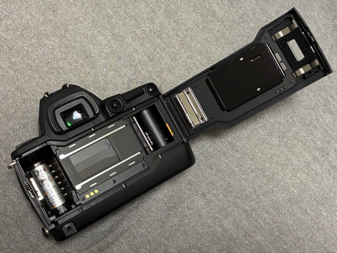 フィルムカメラ CONTAX NX & Vario 70-200mm F3.5-4.5 T*