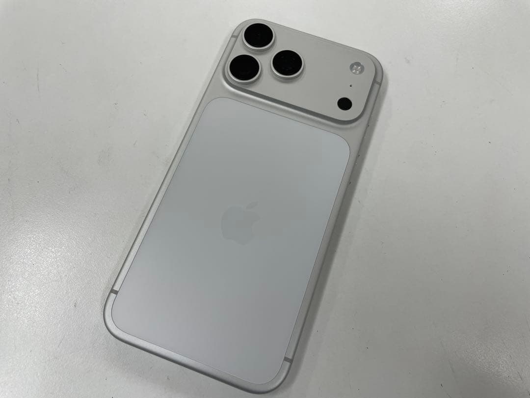 使用2ヶ月iPhone17ProMax 512GB バッテリー100% - メルカリ