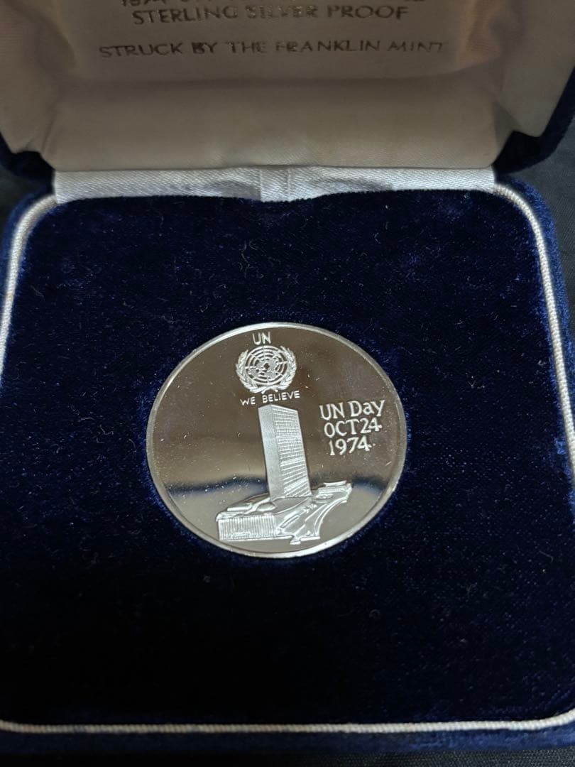 y*0様 小沢征爾 UN記念メダル 純銀製 - メルカリ