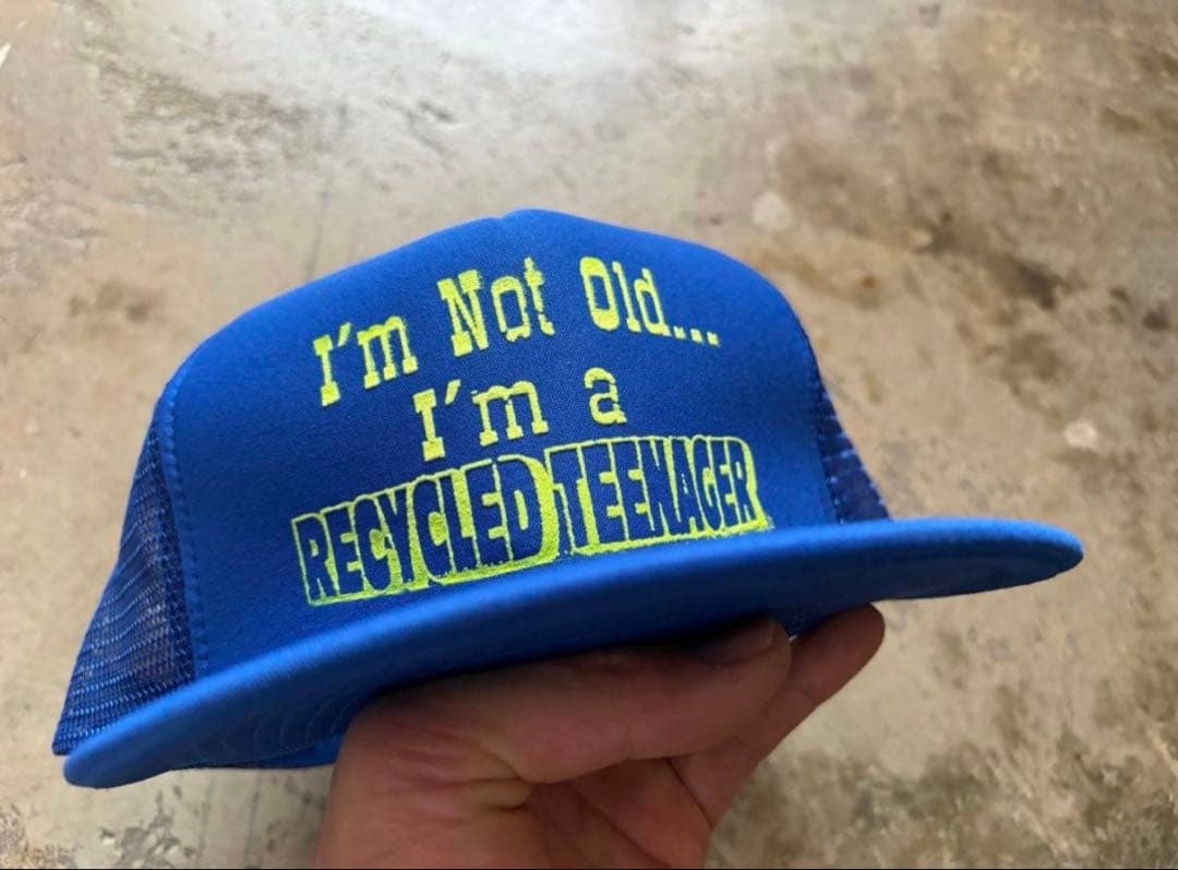 超激レアプリントデッドストックトラッカーキャップ - メルカリ