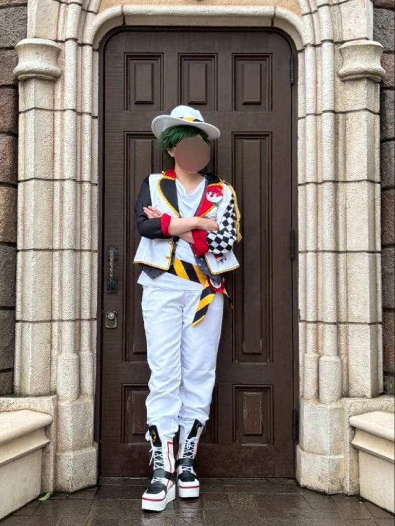 Dハロ　ツイステ　トレイ　トレイクローバー　寮服　コスプレ衣装 Amazon.co.jp: ツイステッドワンダーランド ツイステ ハーツラビュル寮