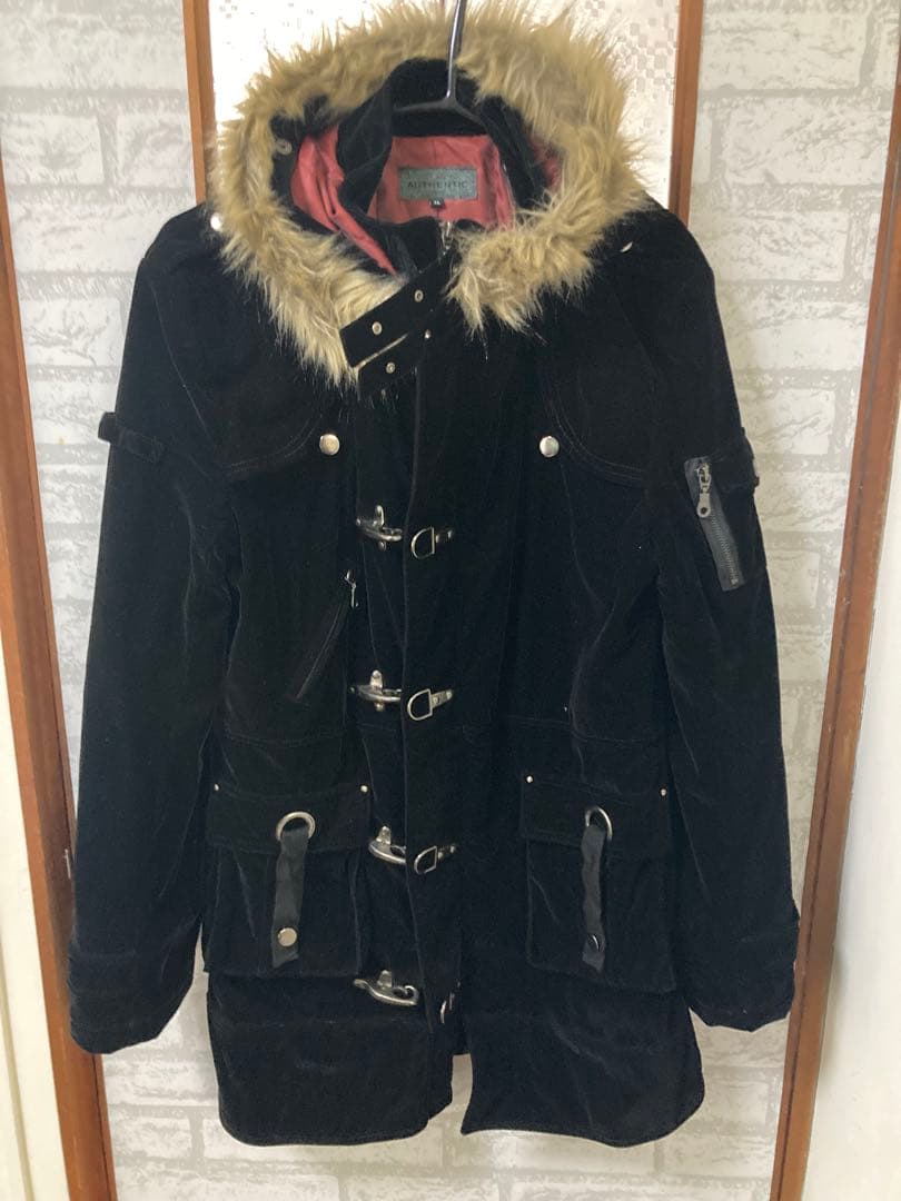 authentic 黒 ベロアダッフルコート ファー付き used - メルカリ