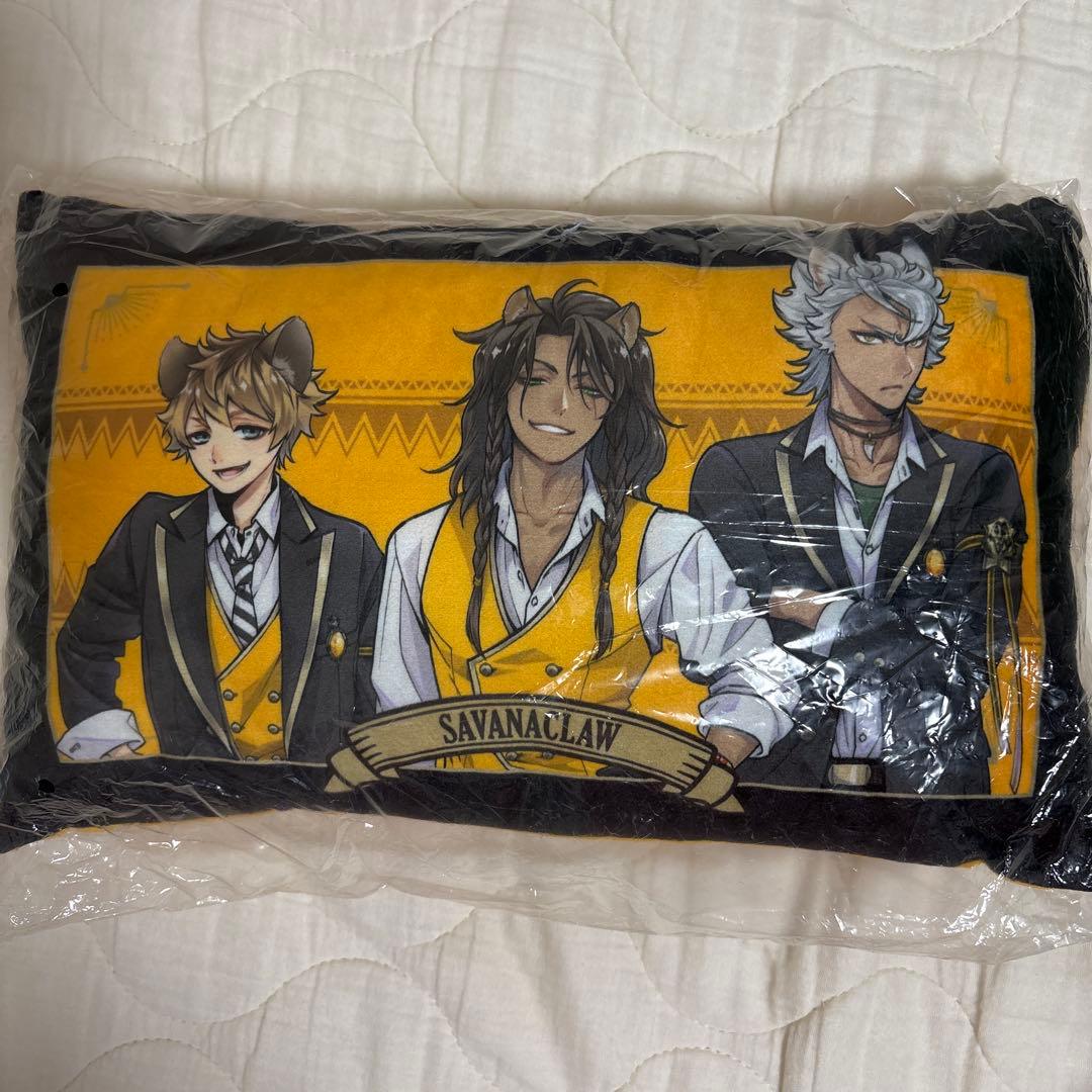 ツイステ クッション サバナクロー寮 レオナ ラギー ジャック - メルカリ