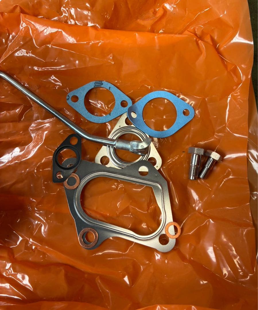 エブリイ DA64W リビルトターボタービン 未使用品ガスケットボルト類