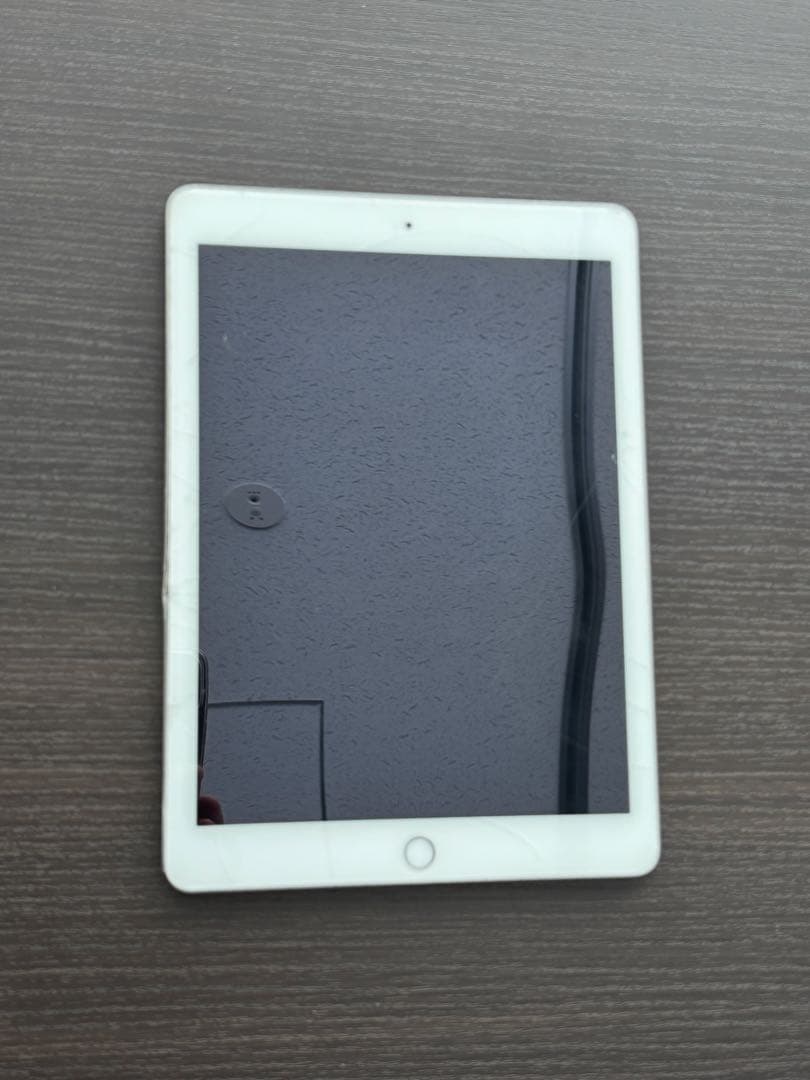 ジャンク】iPad Air 2 Wi-Fi 16GB シルバー（A1566） - メルカリ