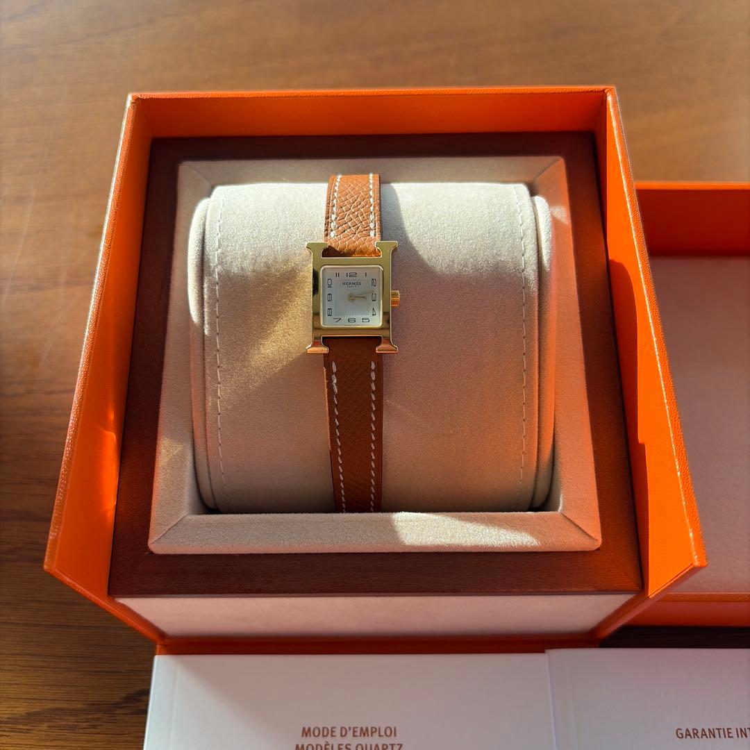 エルメス　HERMES レディース　HH1.101 Hウォッチ ミニ エルメス Hウォッチ HH1.210.131/UGO ホワイト レディース 時計 【中古