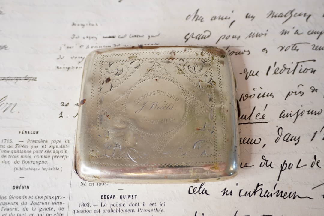 イギリス アンティーク シルバープレート シガレットケース イギリス アンティーク シガレットケース/シルバープレート/銀メッキ