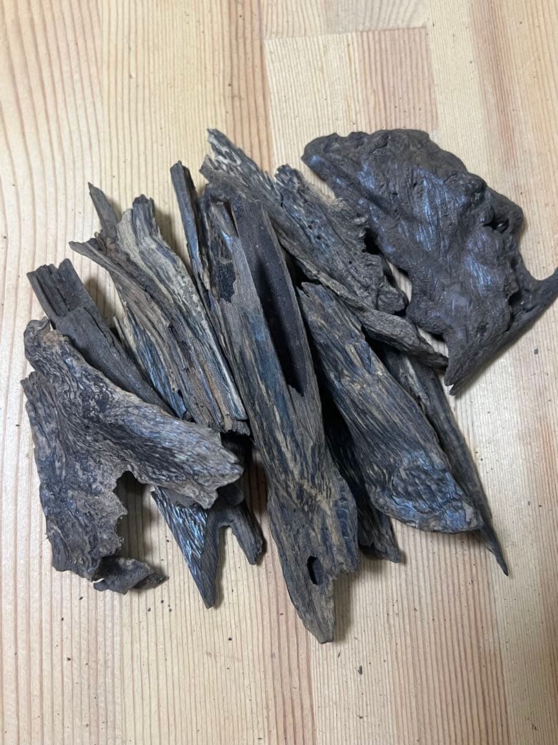 ◆お買い得◆ 沈香 香木 お香 111.1g ⑦