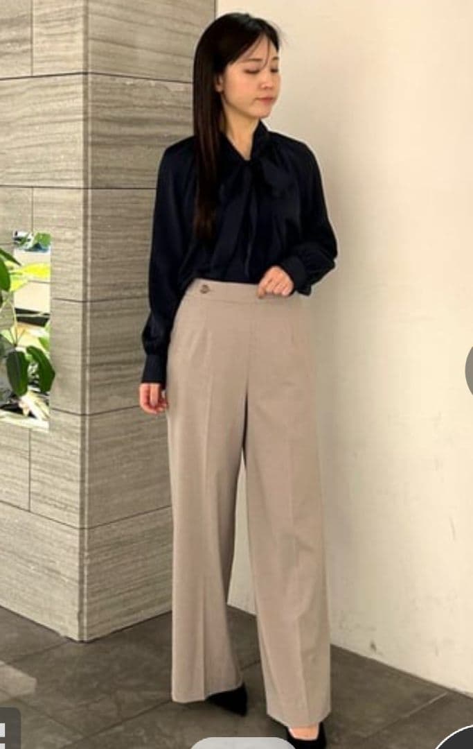 新品未使用タグ付きピンキーダイアンラグランボウタイブラウス - メルカリ