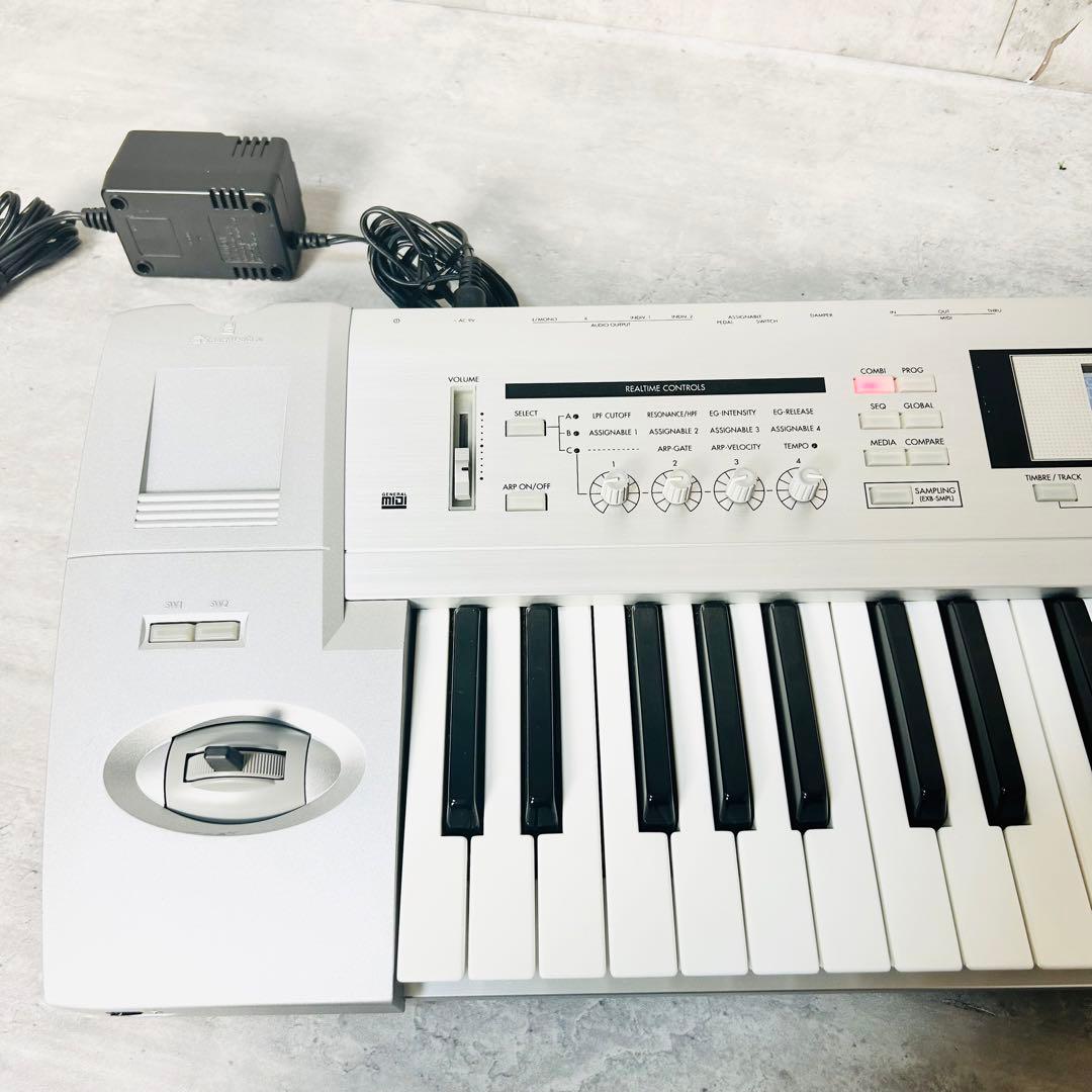 名機 KORG コルグ TRITON LE 61鍵盤 シンセサイザー 動作品 - メルカリ