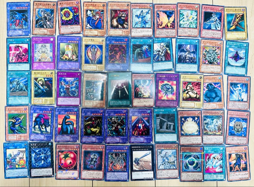 遊戯王 まとめ売り 300枚 - メルカリ
