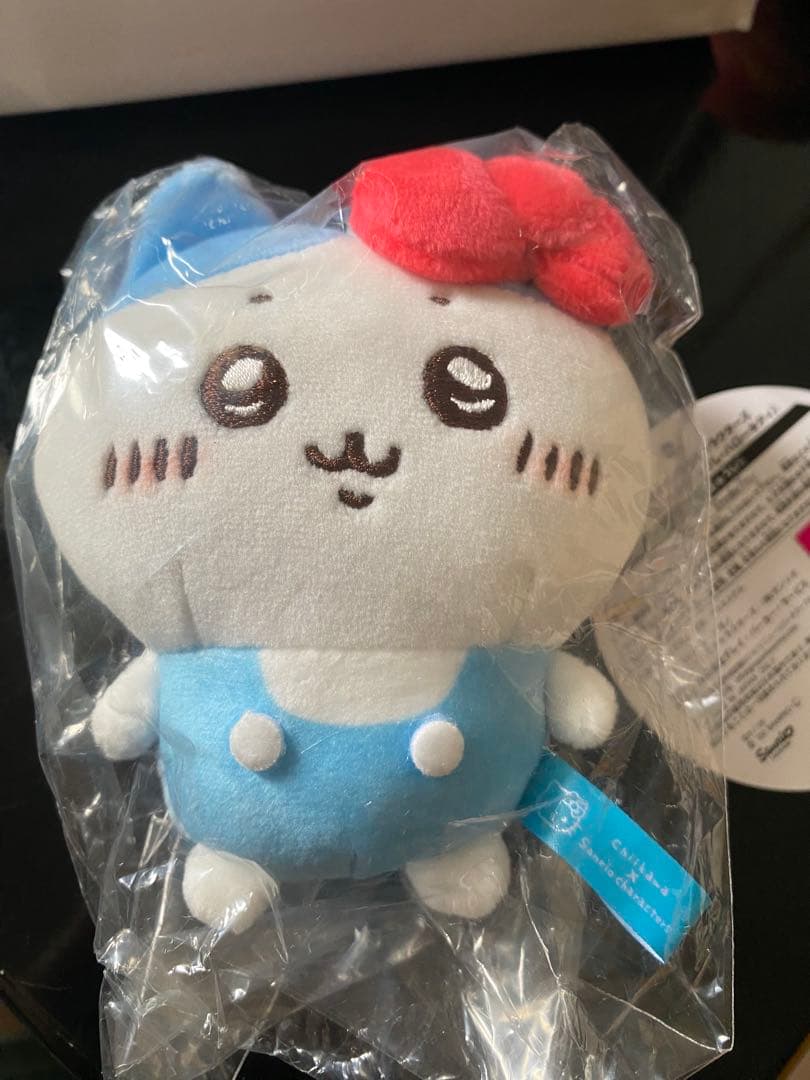 ちいかわ　サンリオコラボ　ハチワレ　マスコット シナモロール 送料無料【ハチワレ×シナモロール】 Sanrio サンリオ