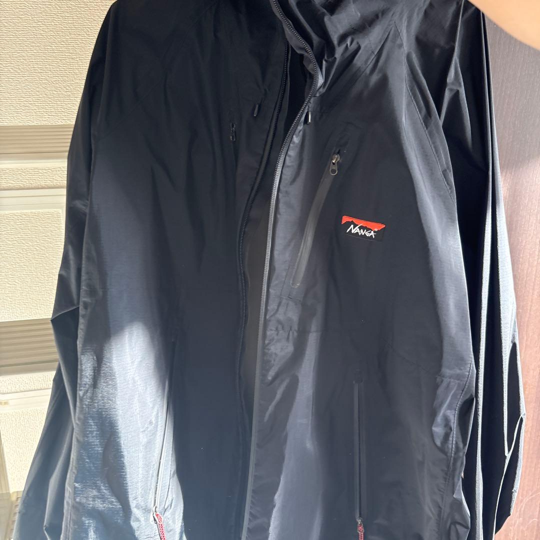 ほぼ新品です！軽くしかも風を通さないのでゴルフにも最適です　NANGA アウター 楽天市場】【SALE Max50%OFF】エフシーイー×ナンガ FTニュースタンド