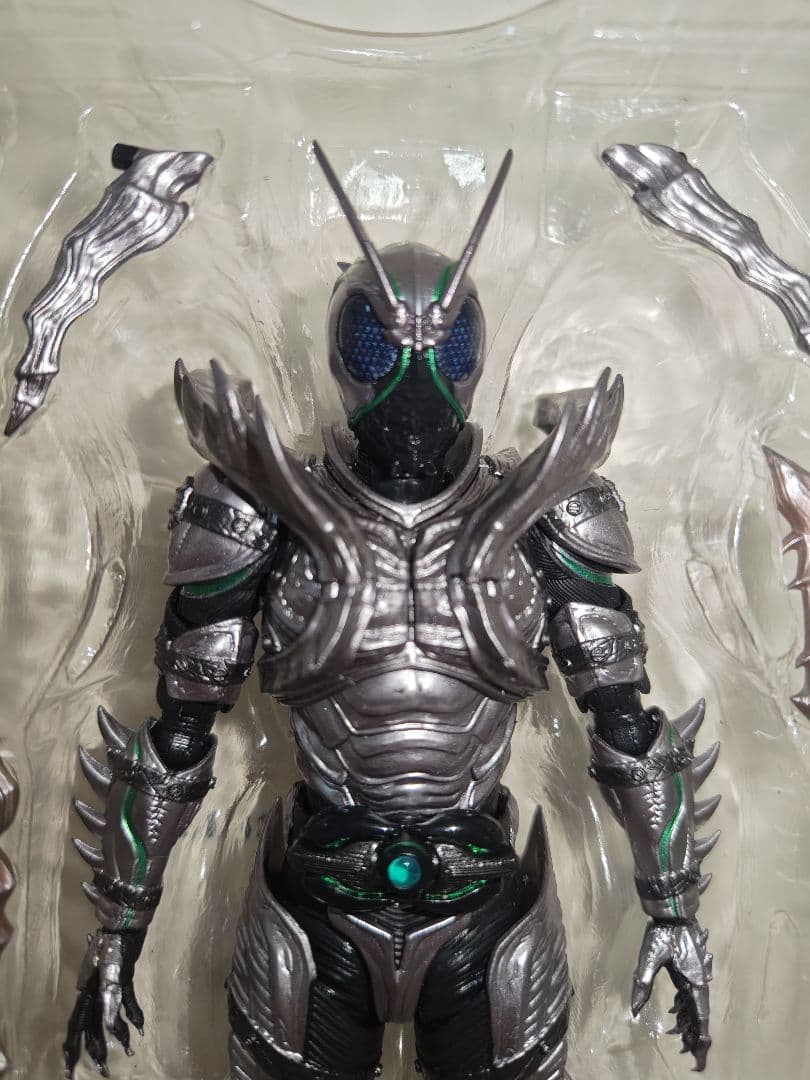 【改造品】S.H.Figuarts 仮面ライダーSHADOWMOON&秋月信彦