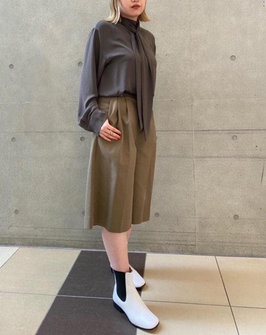 美品 カミナンド 2,4万円 アローズ サイドゴアブーツ 24.5cm 25cm