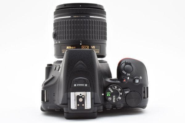 【美品】ニコン Nikon D5600 レンズキット 《ショット数2416回》