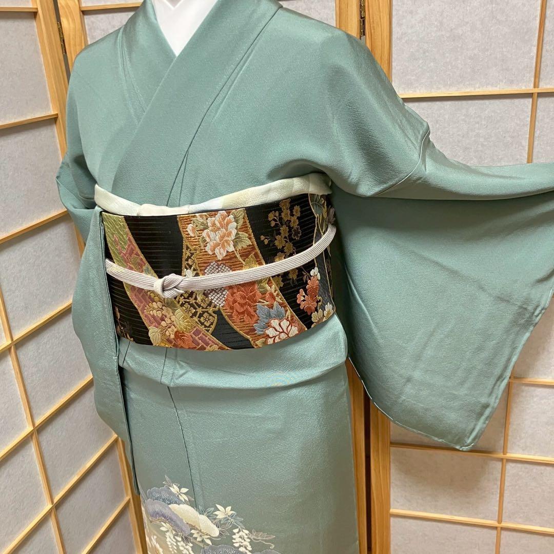 5832］色留袖 美品 未使用 駒刺繍 三つ紋 平四つ目 正絹 着物 袷