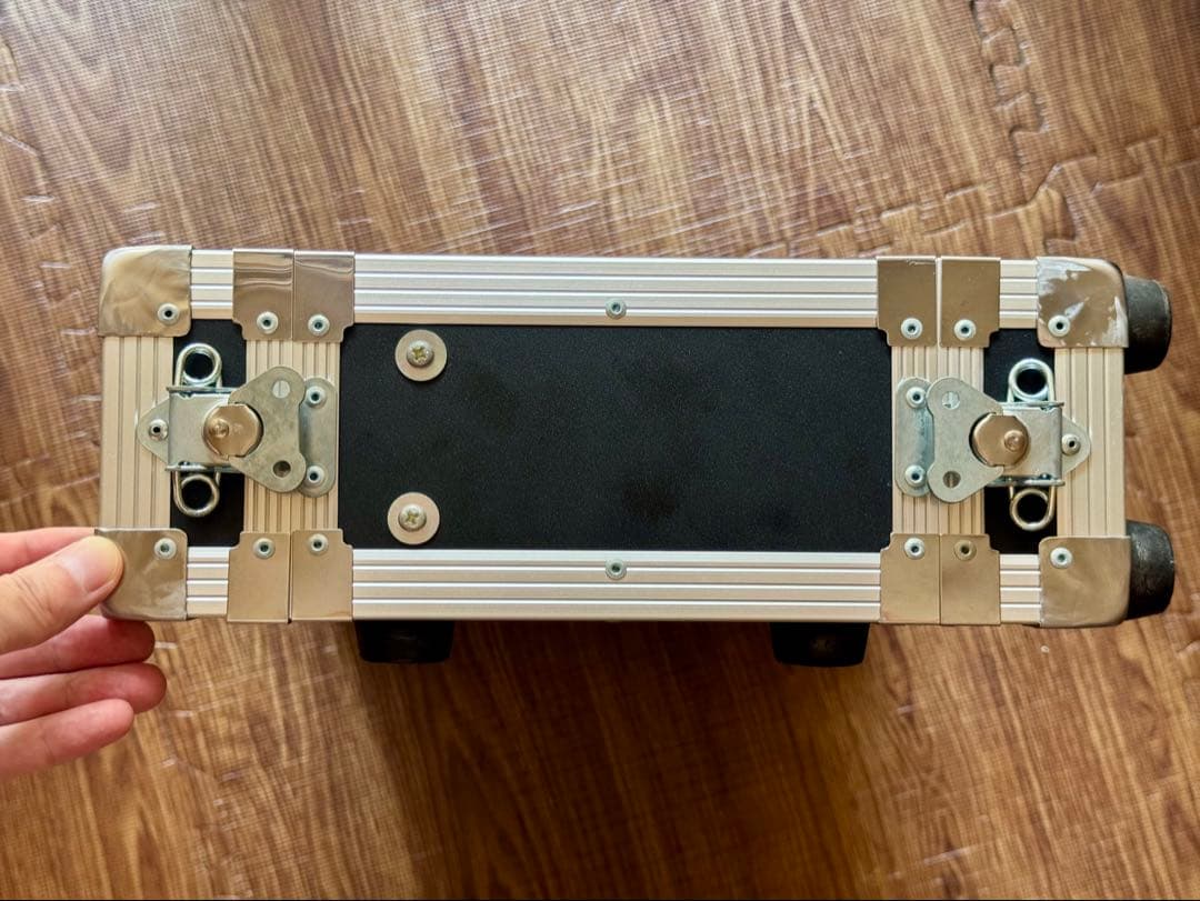 penn elconの2Uラックケース ブラックマジックデザイン ラックマウント