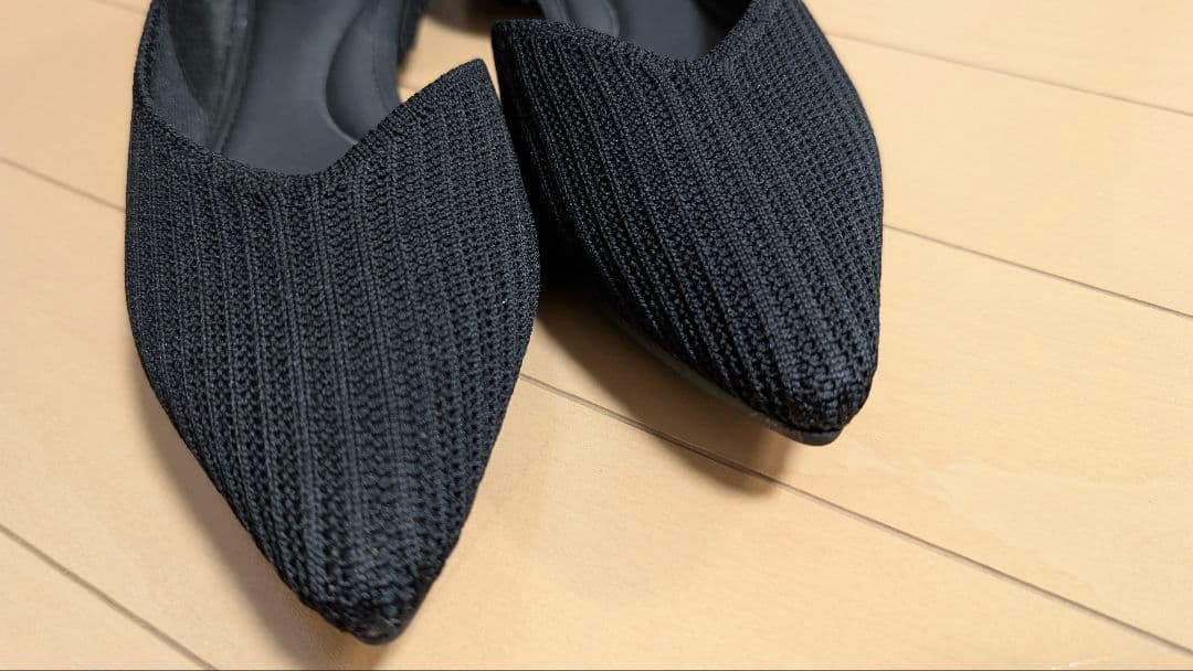 VIVAIAポインテッドトゥVカットフラットシューズ　36.5(23.5cm)