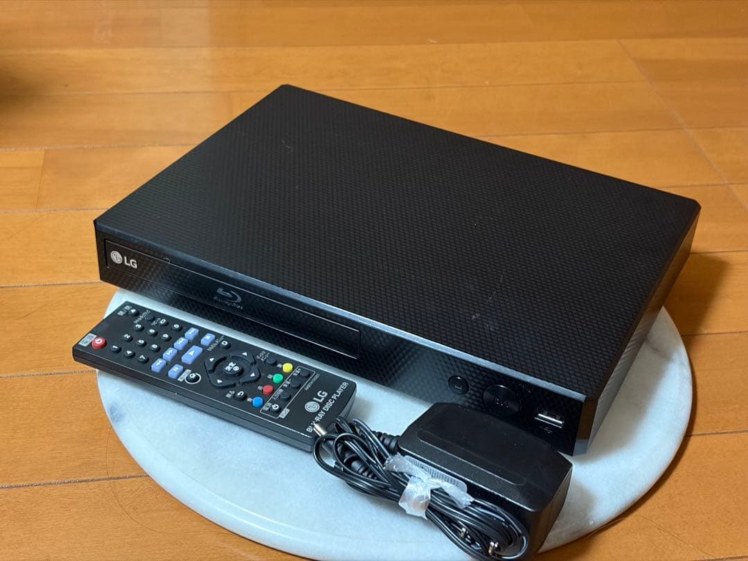 LG BP250 ブルーレイディスク/DVDプレーヤー - メルカリ