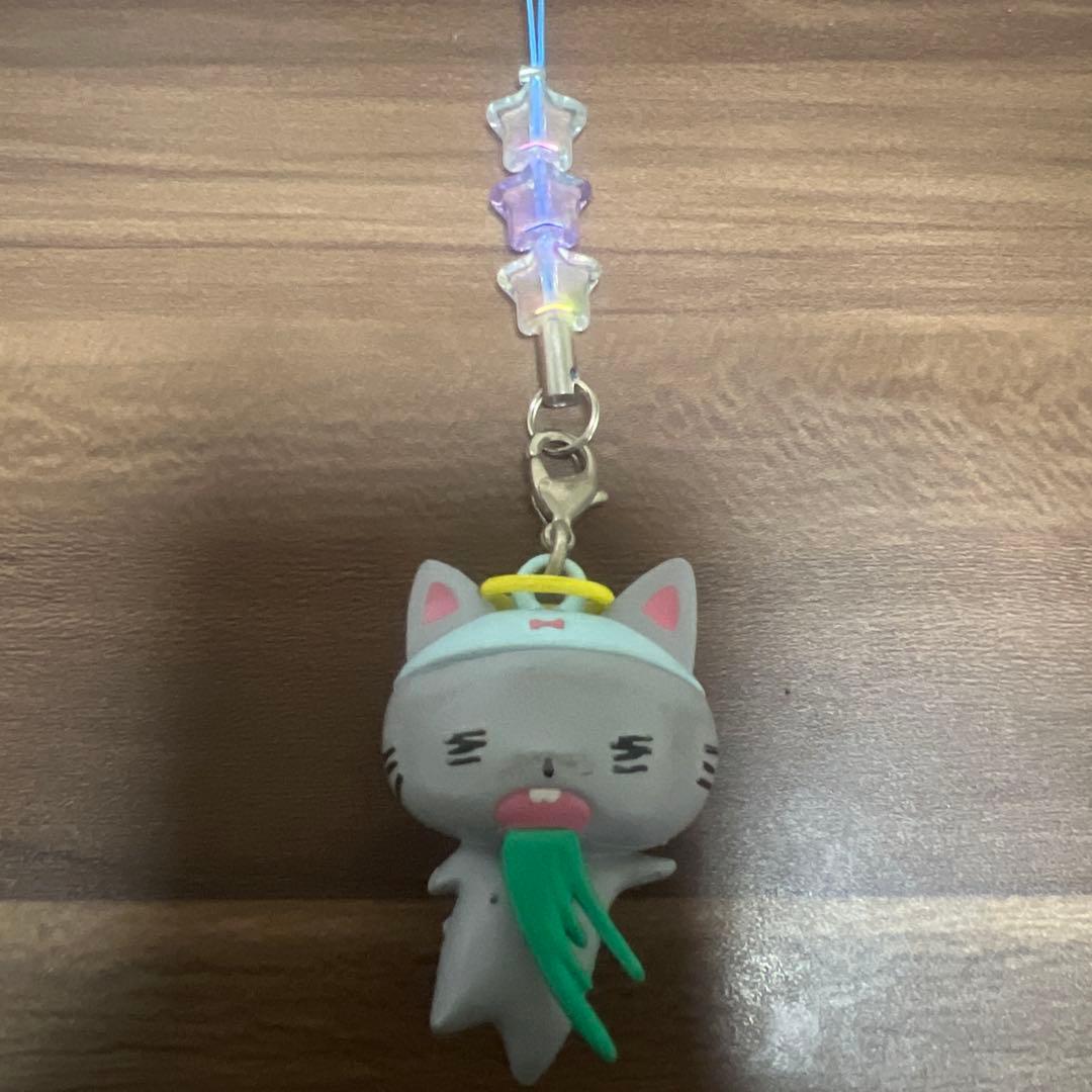 ano あの にゃんおえちゃん キーホルダー - メルカリ