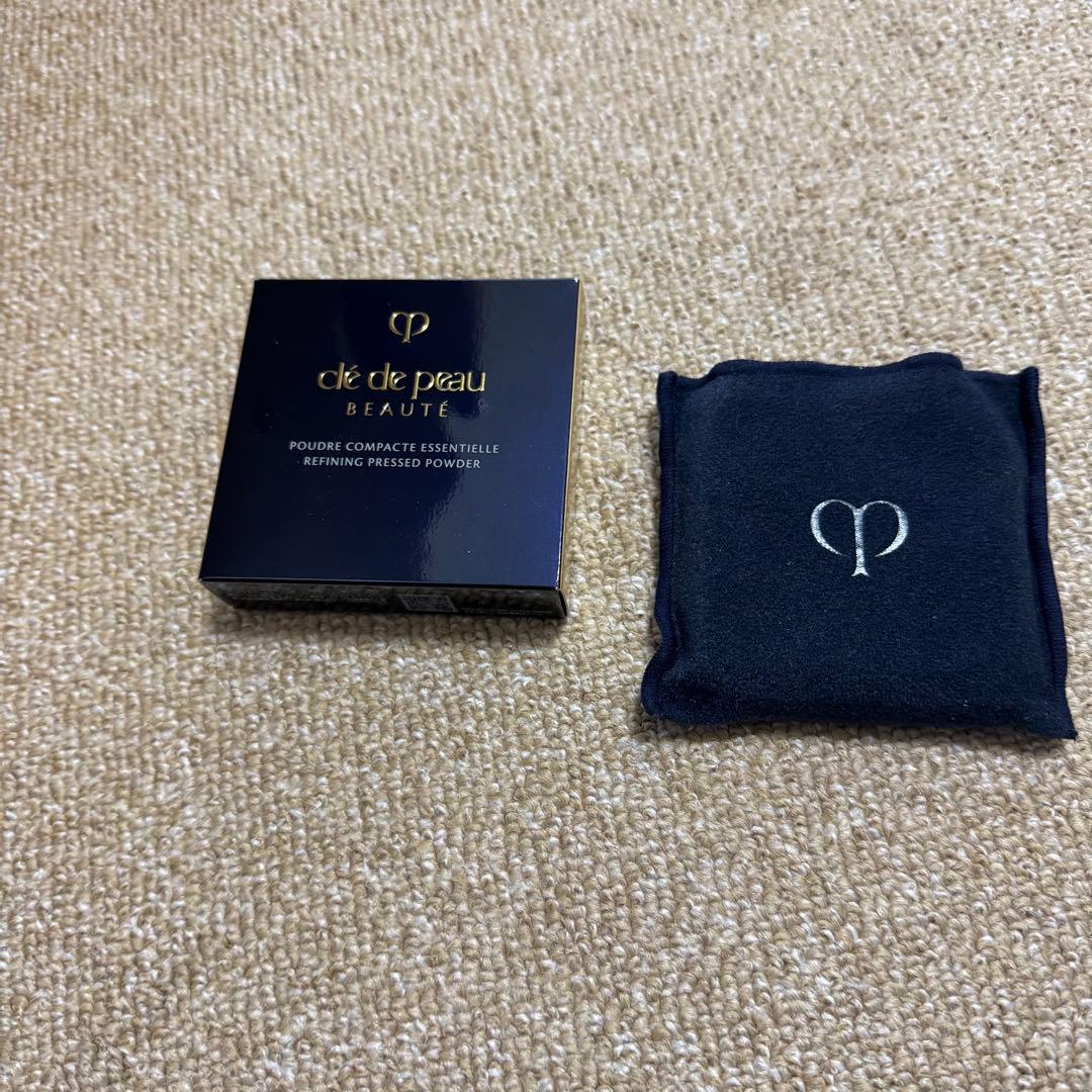 クレドポーボーテ　プードルコンパクトエサンシエルn クレ・ド・ポー ボーテ / プードルコンパクトエサンシエルnの公式商品