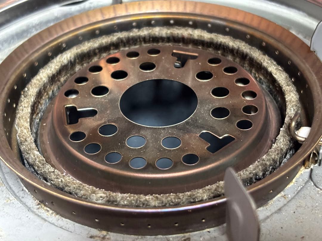 トヨトミ自然通気形解放式石油ストーブ NRC-W3616E4 2016年製 - メルカリ