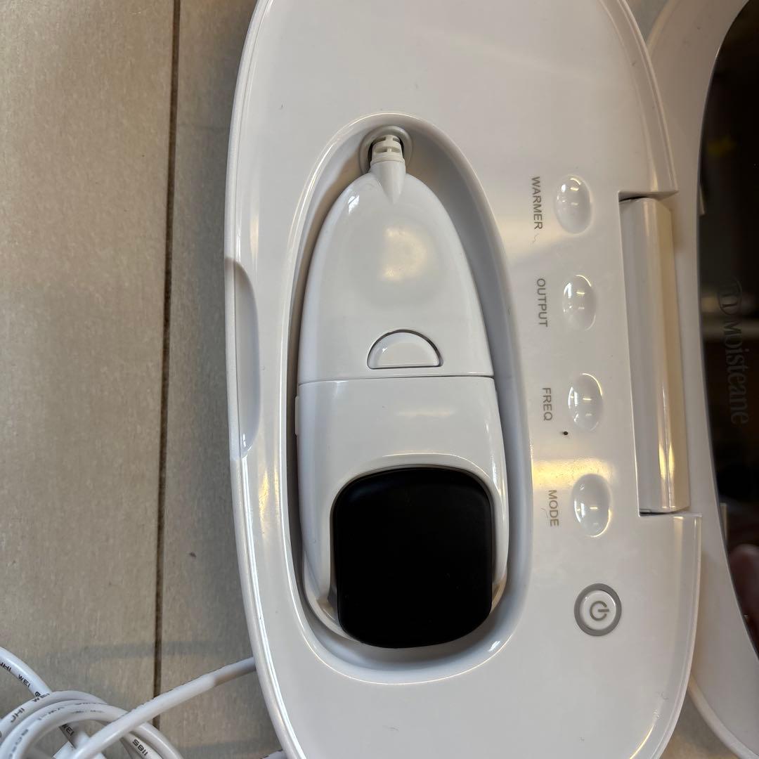 【レオ様】週末値下げ　モイスティーヌ　美容器