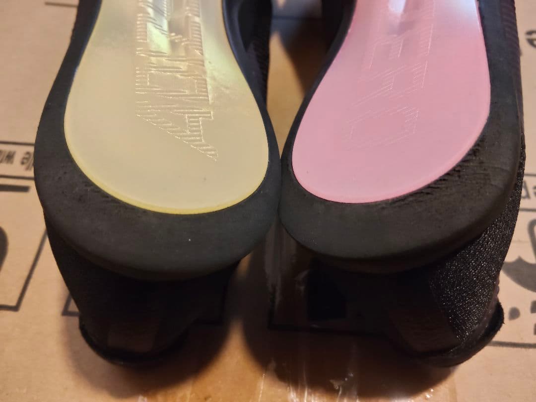 アディゼロ フィネス 27.5cm