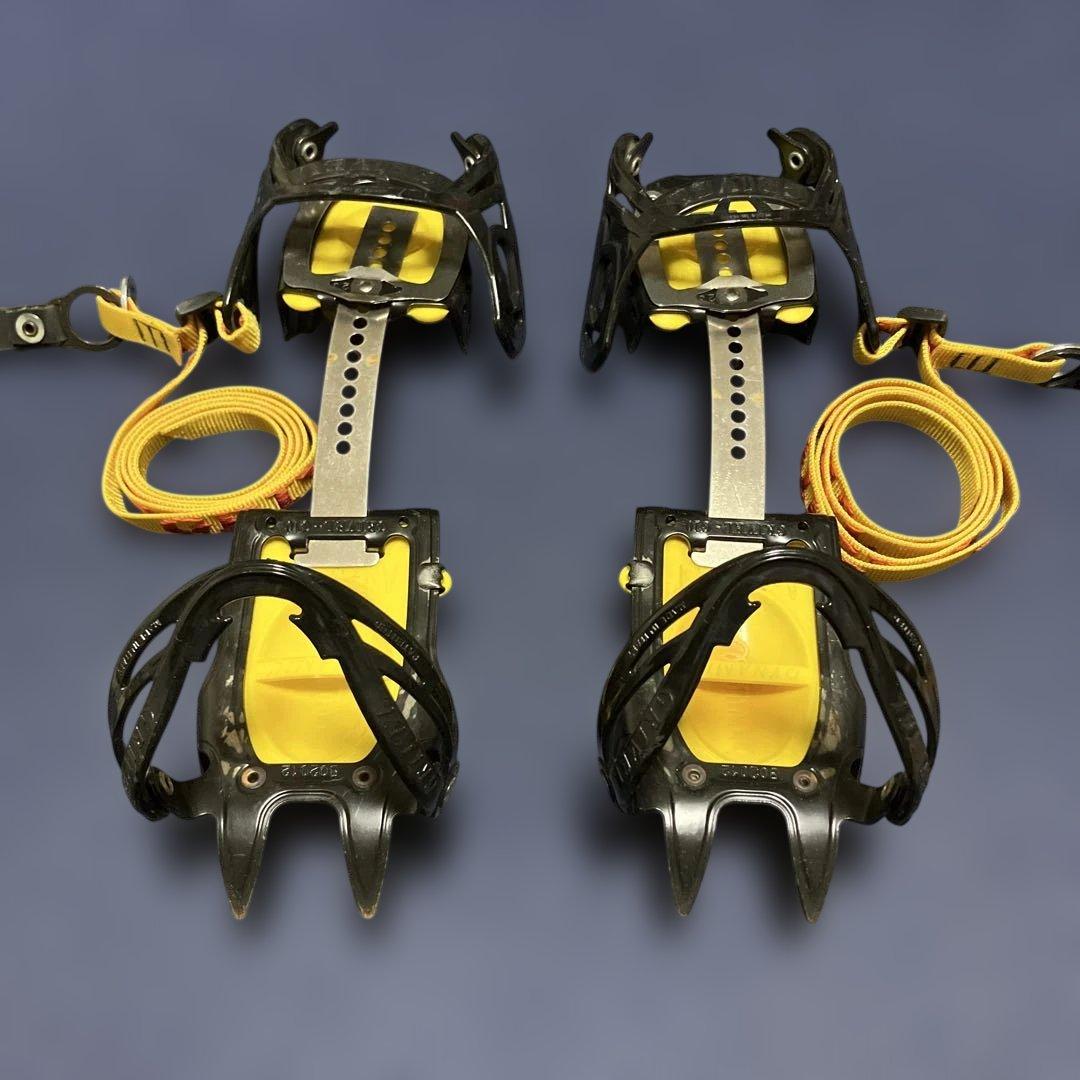 GRIVEL G10 アイゼン グリベル 10本爪 バックカントリー GRIVEL (グリベル) 10本爪アイゼン G10 ワイド｜トレファクONLINE