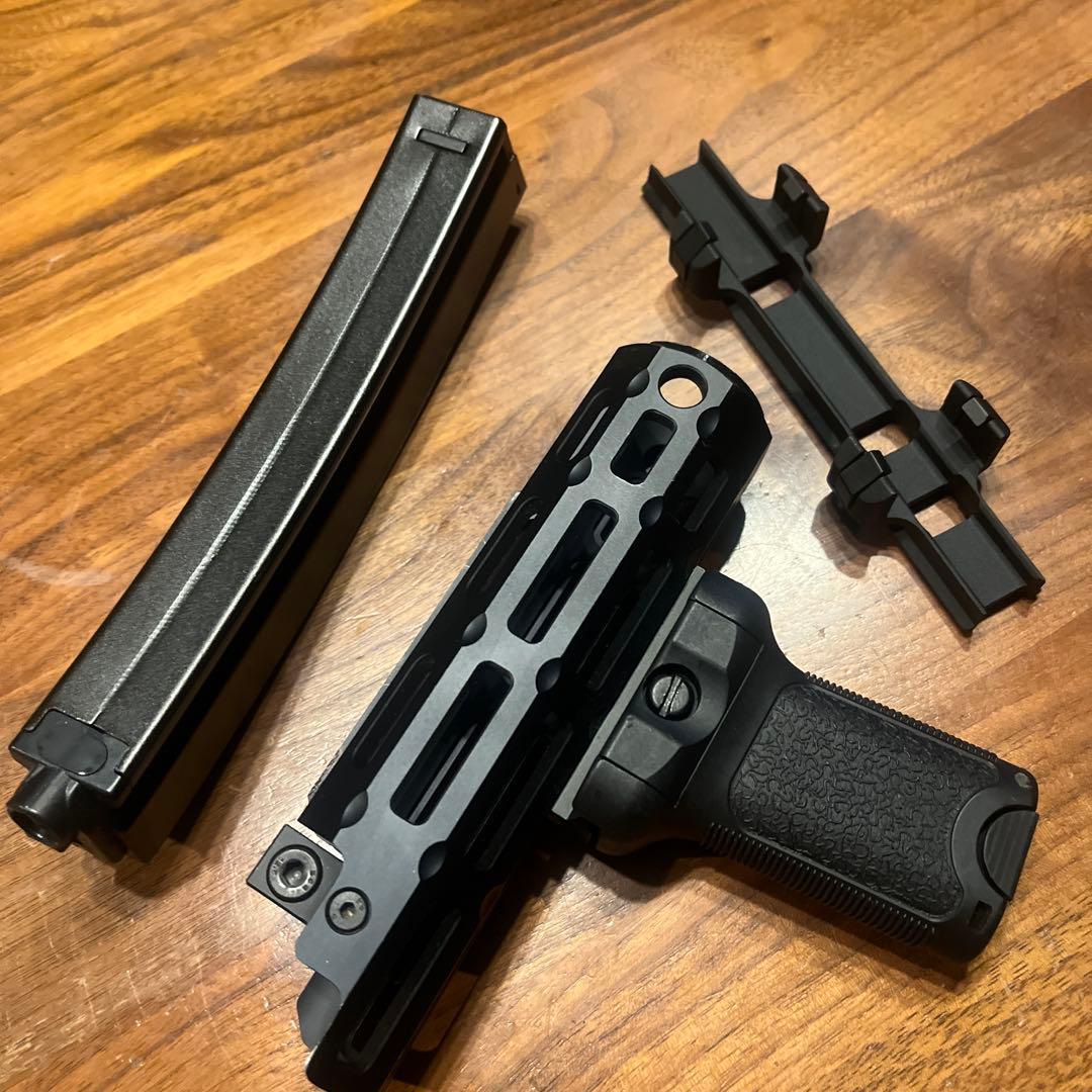 次世代mp5対応MIタイプハンドガードフォアグリップ20mmレール 純正