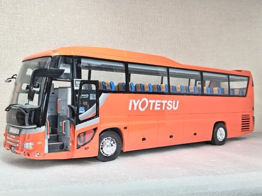 1/32 伊予鉄バス「オレンジライナー」(日野セレガSHD)素人組立品