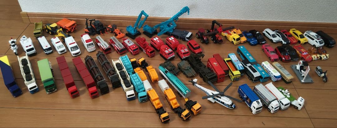 トミカ ７０台 まとめ売り トミカシリーズ - トミカ◎70台以上まとめ売りの通販 by なっち's shop