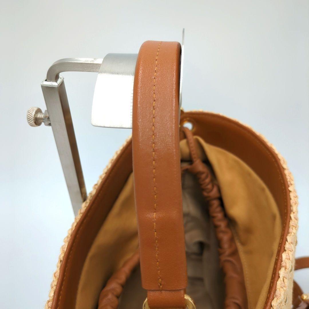 美品 クリスチャンヴィラ タッセル バケツ型 スタッズ付き 2way - メルカリ