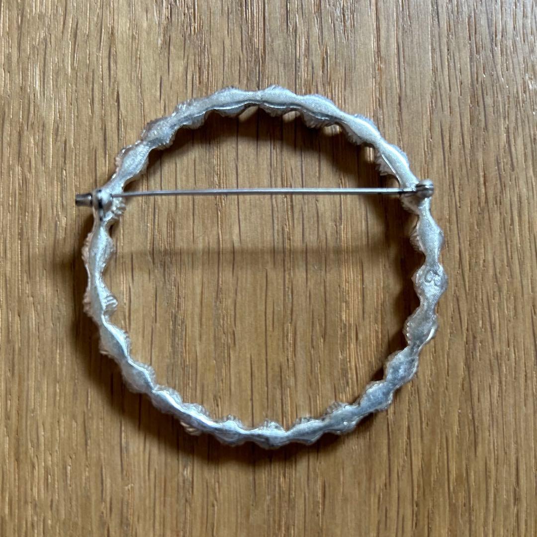 正規品 ミナペルホネンtambourine 真鍮ブローチ silver - メルカリ