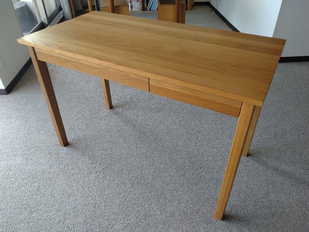 【すだ】MUJI/無印良品 無垢オーク材デスク110cm引出付/学習机 中古品】オーク無垢材デスク（引出・足元棚付） | 無印良品