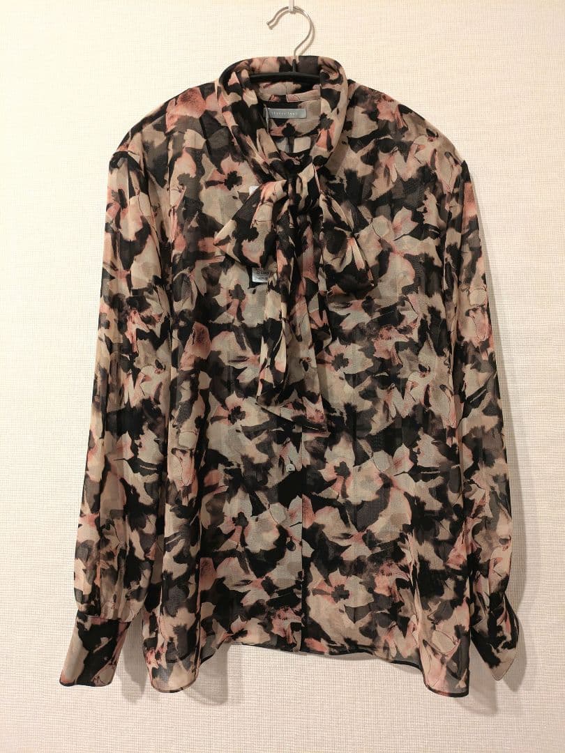 新品*定価3.7万 セオリーリュクス 今季完売 フローラルプリント