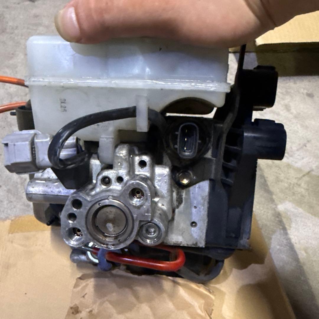 ブレーキブースター 16アリスト 17マジェスタ - メルカリ