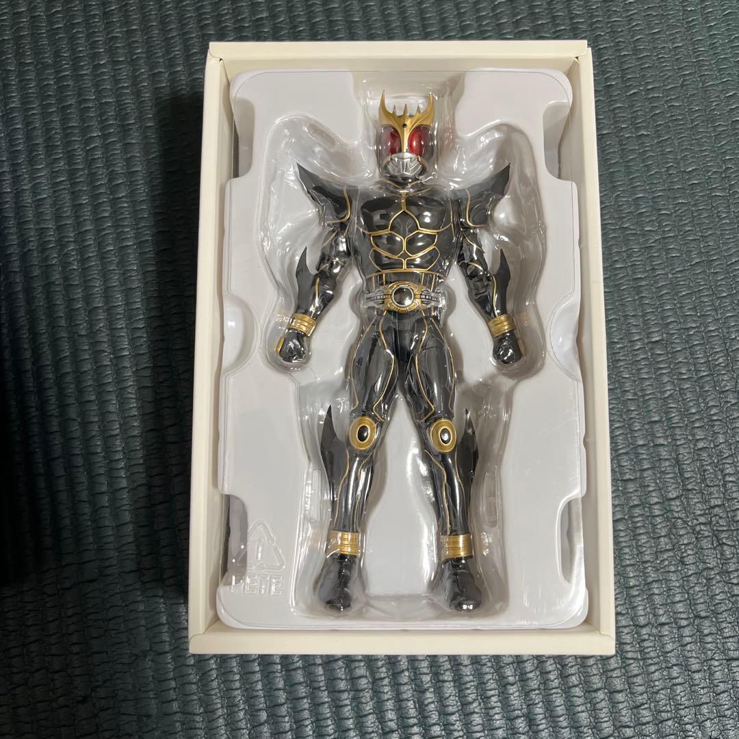 S.H.Figuarts 仮面ライダークウガ アルティメットフォーム(真骨彫製…
